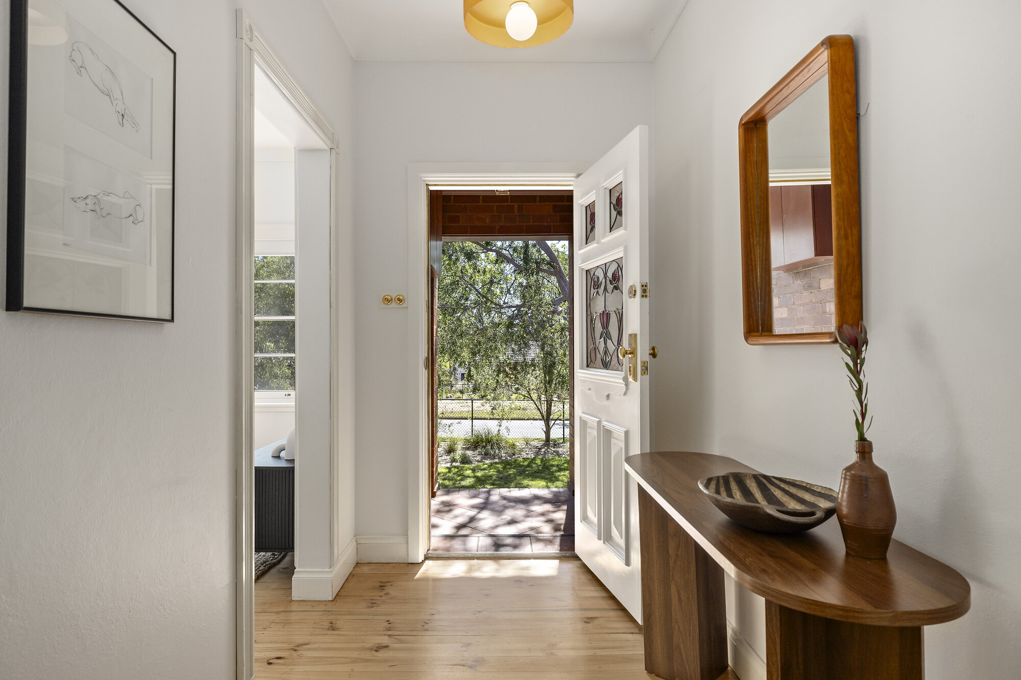 AINSLIE 1-54 EBDEN STREET preview 2